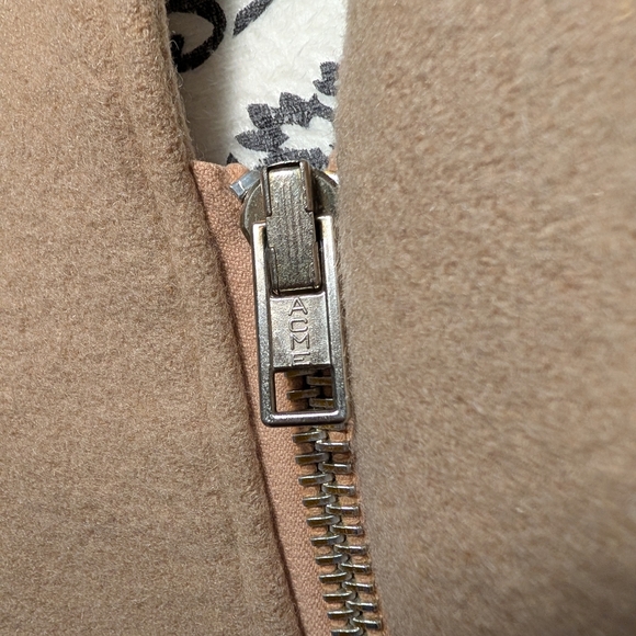 Vintage 1970's Children's Duffle Coat With Wood Toggles- Canadian Made 🍁 - Picture 6 of 7